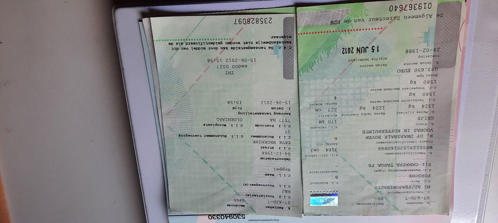 Porsche 911 Carrera 3.2 (US)