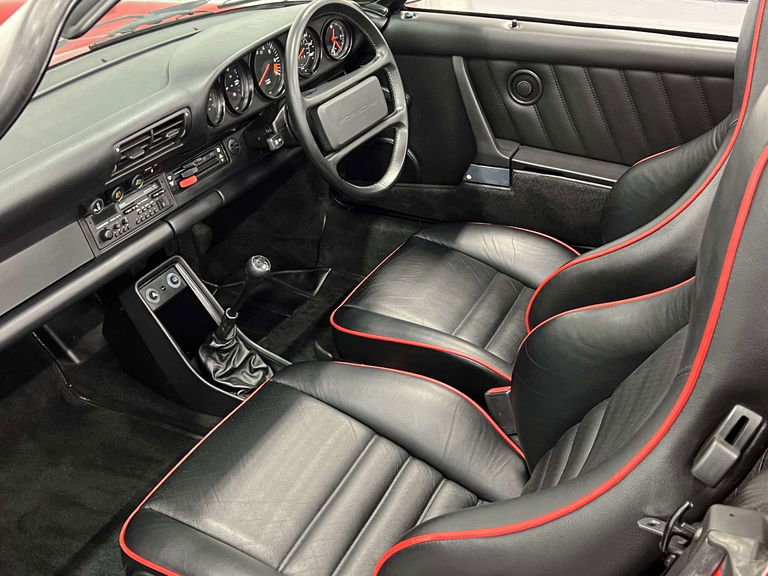 Porsche 911 Carrera 3.2 Speedster