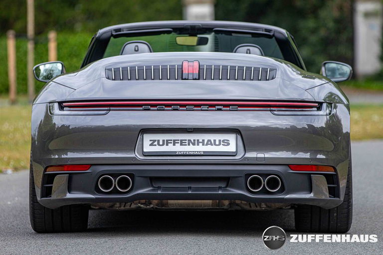 Porsche 992 Carrera 4S