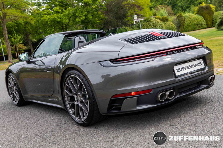 Porsche 992 Carrera 4S
