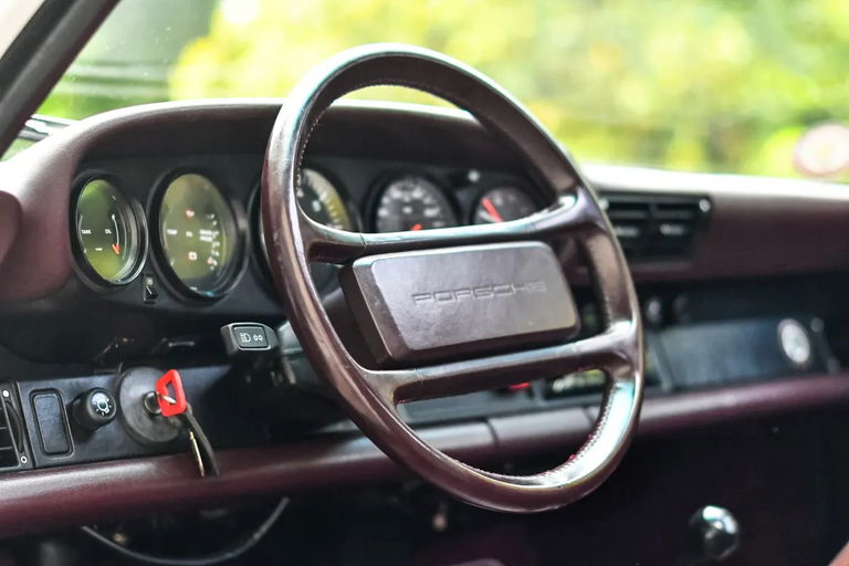 Porsche 911 Carrera 3.2