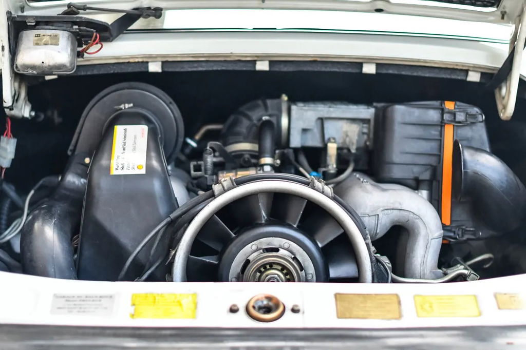 Porsche 911 Carrera 3.2