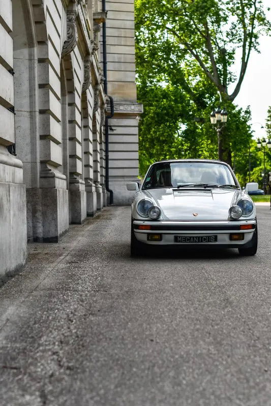 Porsche 911 Carrera 3.2