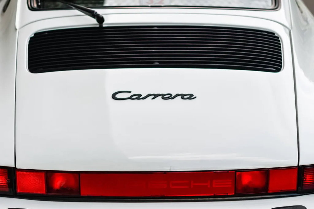 Porsche 911 Carrera 3.2