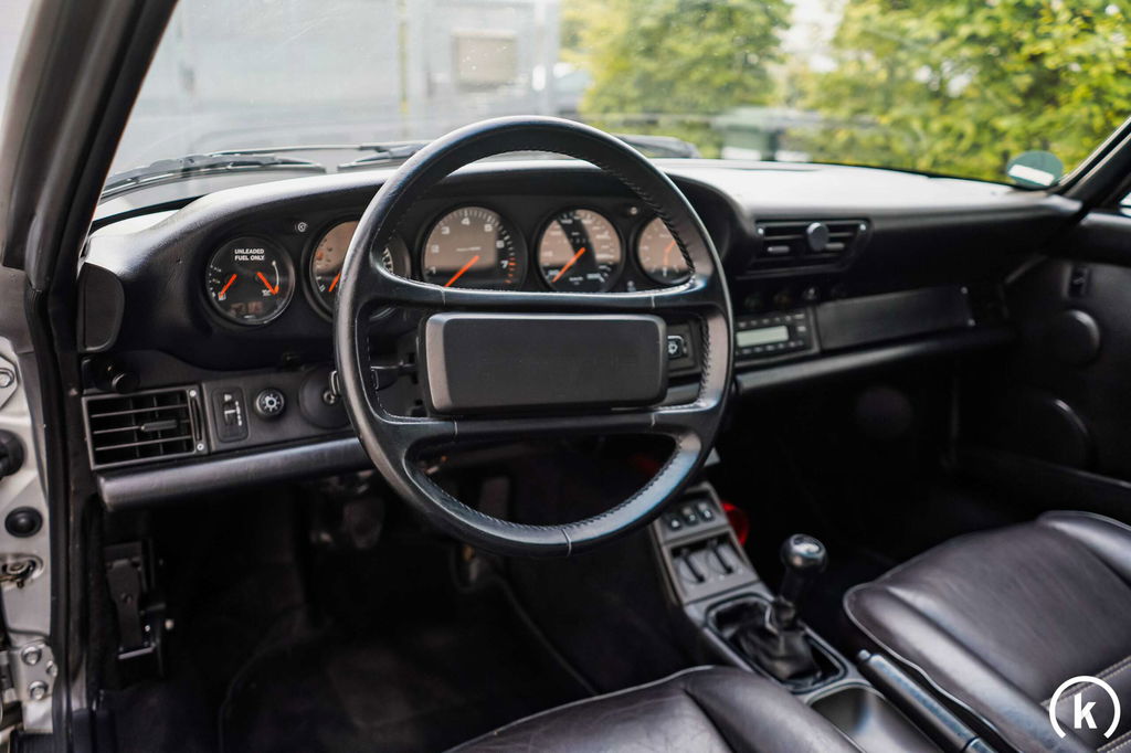 Porsche 964 Carrera 4