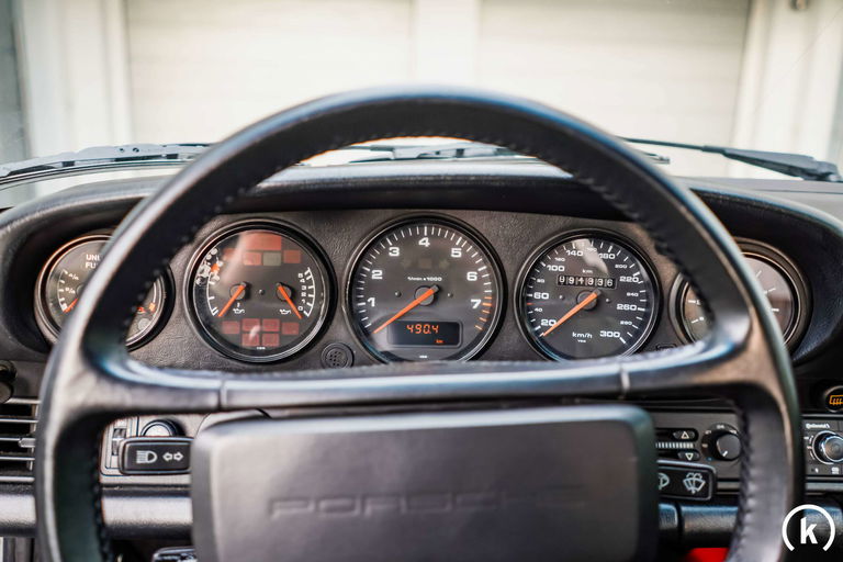 Porsche 964 Carrera 4