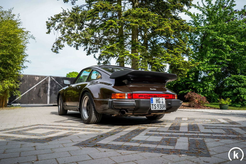 Porsche 911 Turbo 3.3 (US)