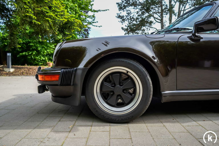 Porsche 911 Turbo 3.3 (US)