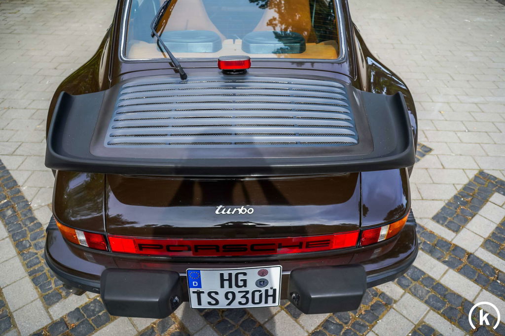 Porsche 911 Turbo 3.3 (US)