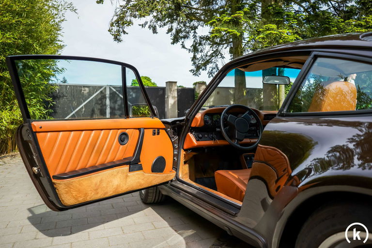 Porsche 911 Turbo 3.3 (US)