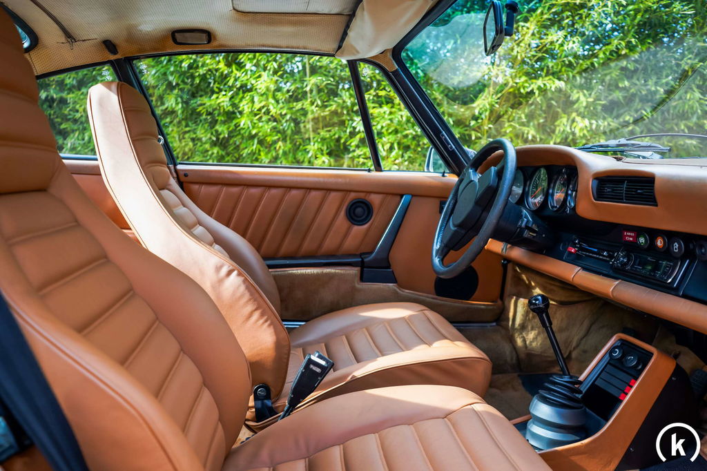 Porsche 911 Turbo 3.3 (US)