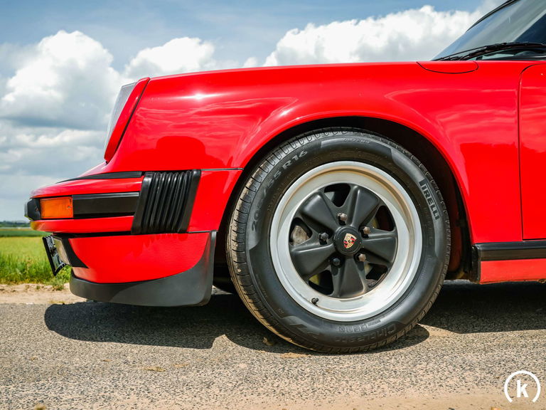 Porsche 911 Carrera 3.2 (US)