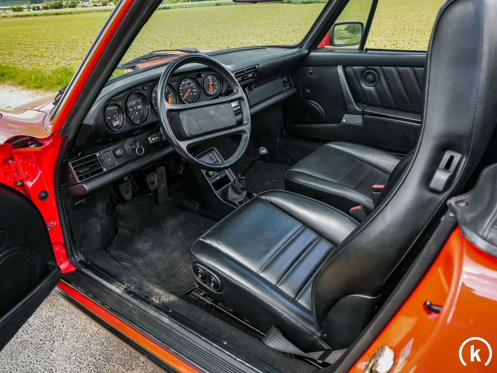 Porsche 911 Carrera 3.2 (US)