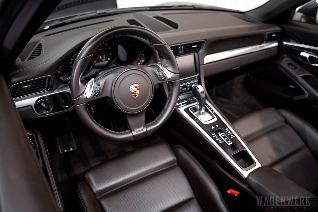 Porsche 991 Carrera 4