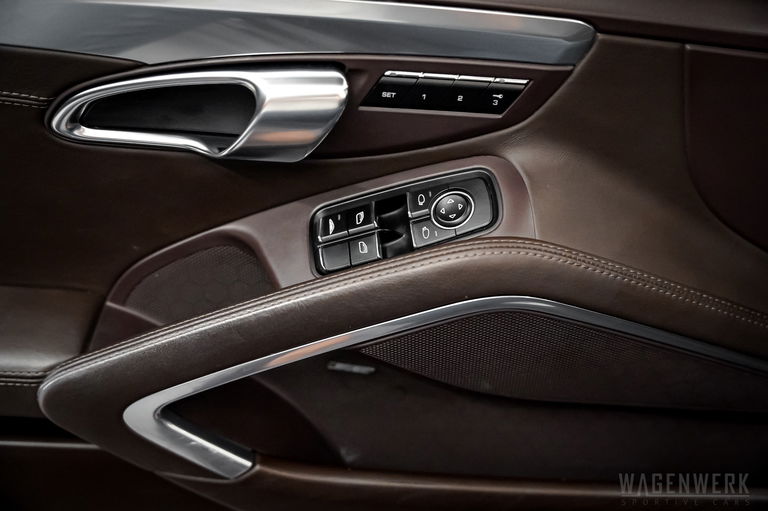 Porsche 991 Carrera 4