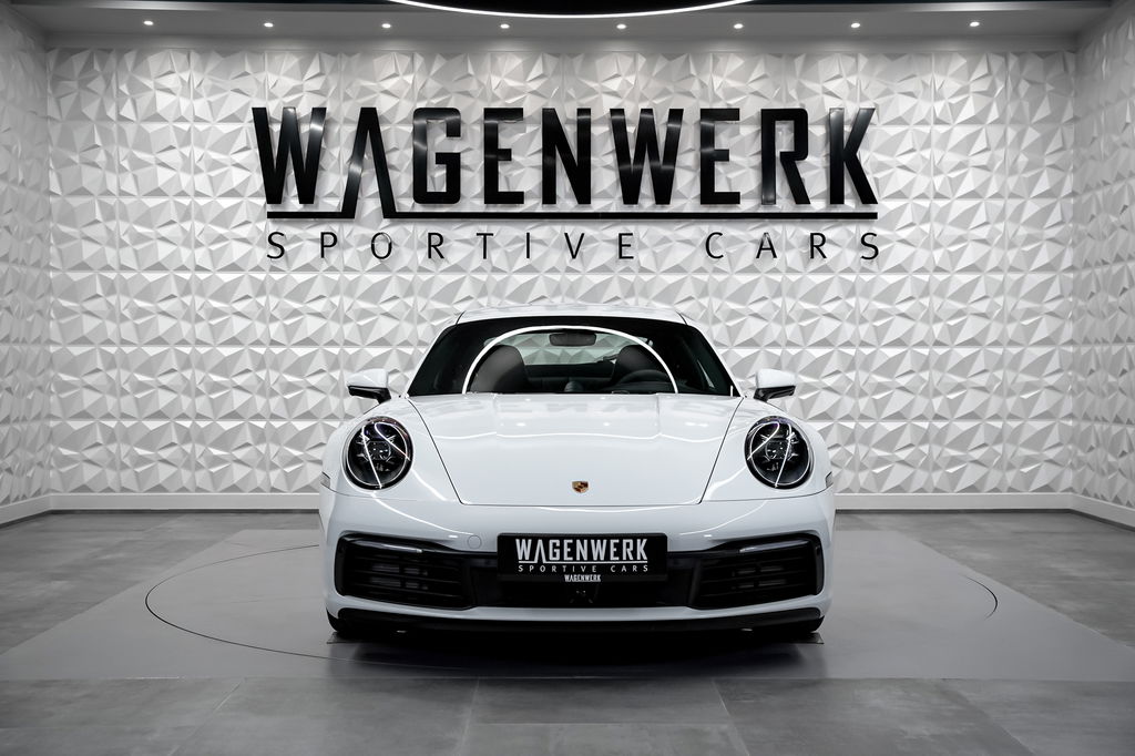 Porsche 992 Carrera 4S