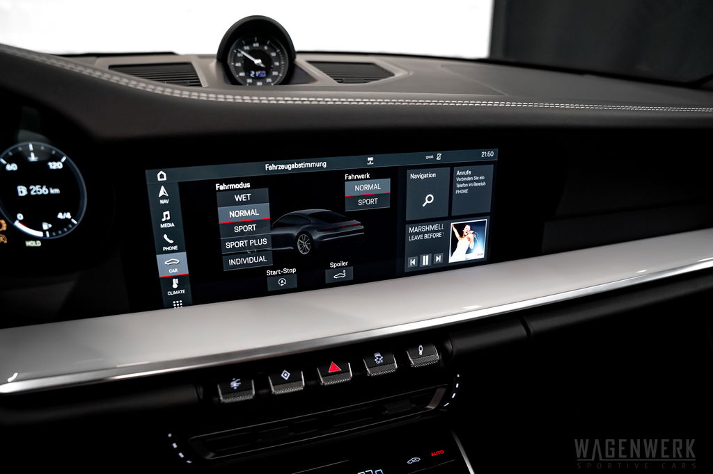 Porsche 992 Carrera 4S