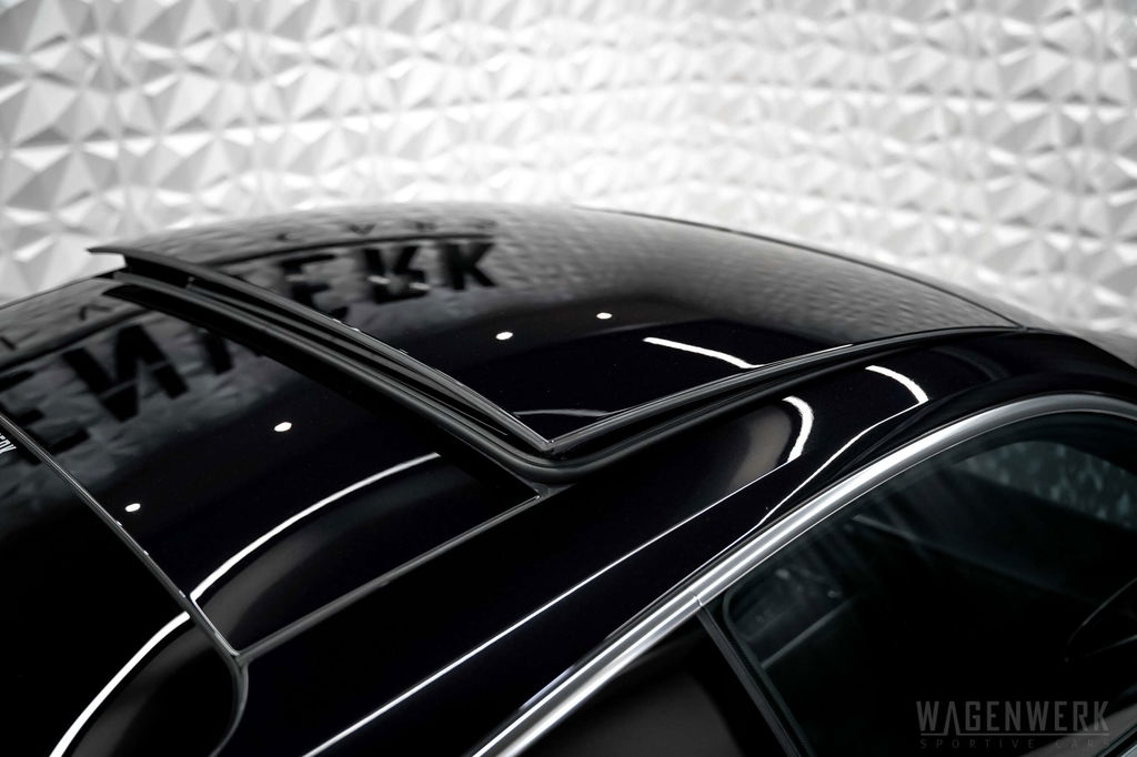 Porsche 992 Carrera 4