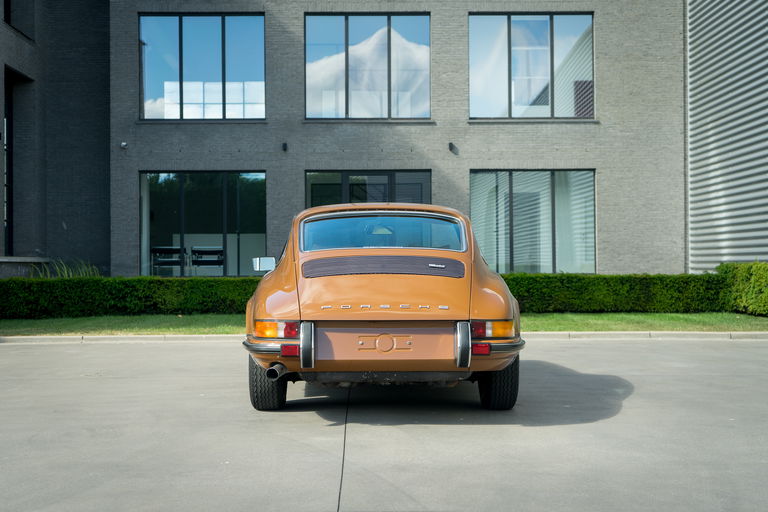 Porsche 911 T