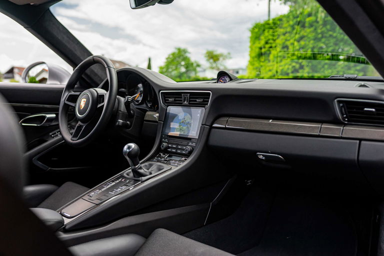 Porsche 991.2 GT3 Touring