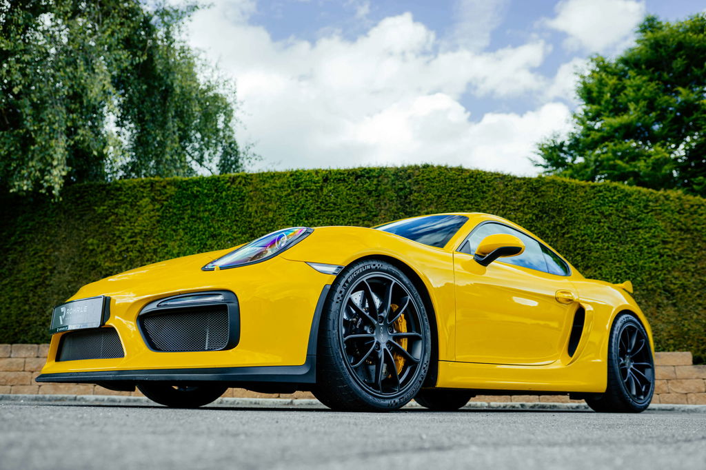 Porsche 981 Cayman GT4