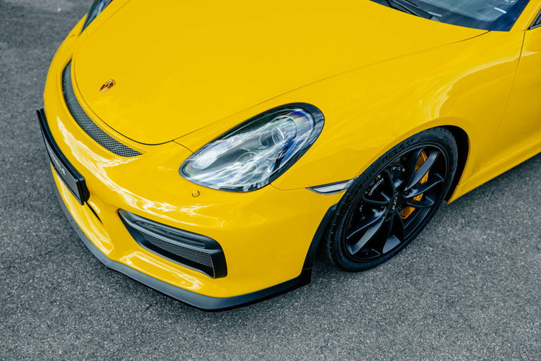 Porsche 981 Cayman GT4