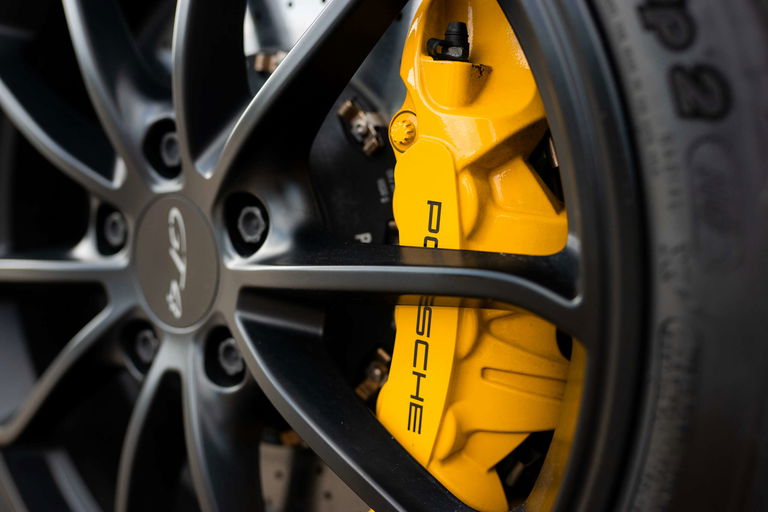 Porsche 981 Cayman GT4