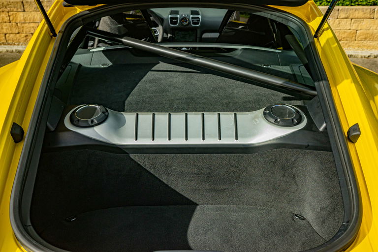 Porsche 981 Cayman GT4