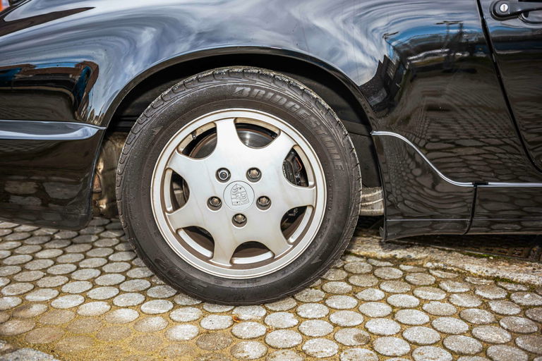 Porsche 964 Carrera 4