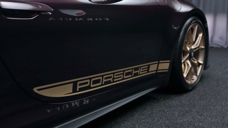 Porsche 992 GT3 Touring