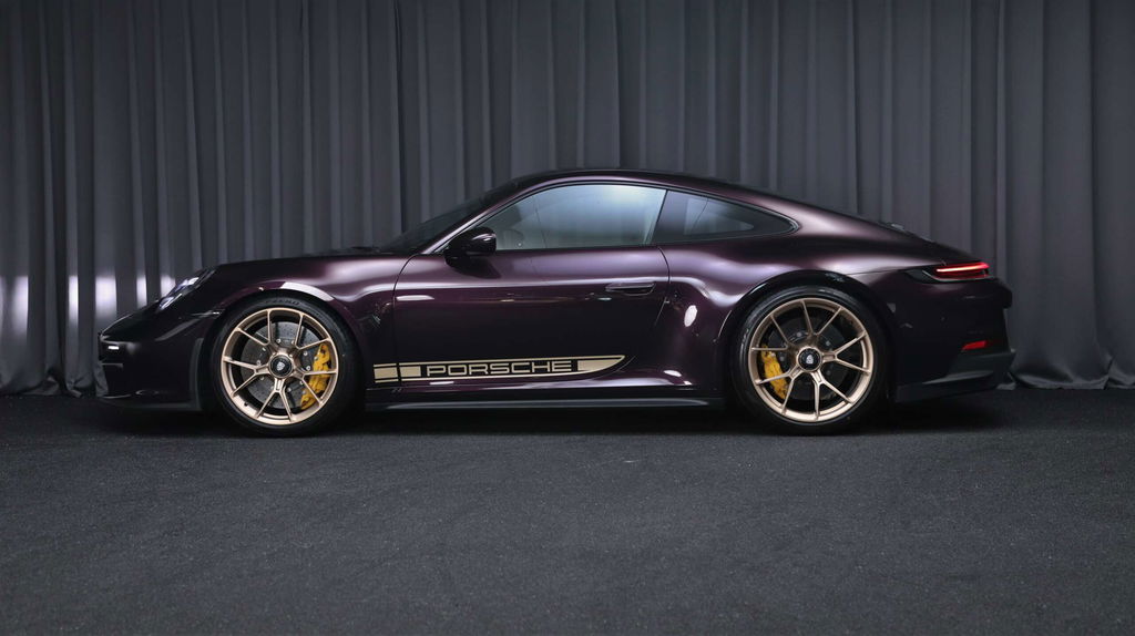 Porsche 992 GT3 Touring
