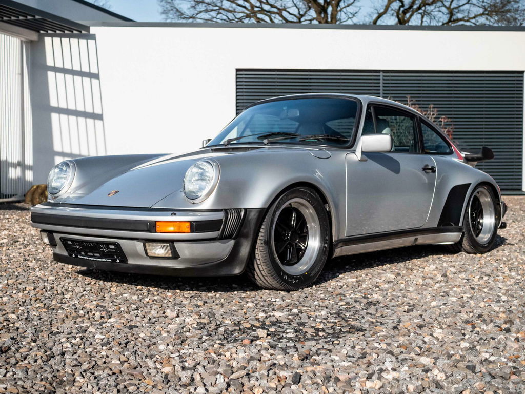 Porsche 911 Turbo 3.3