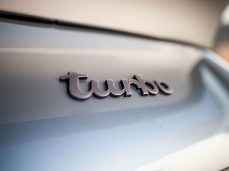 Porsche 911 Turbo 3.3