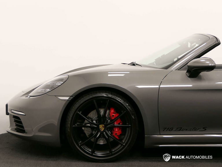 Porsche 718 Boxster S