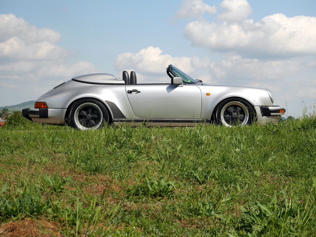 Porsche 911 Carrera 3.2 Speedster