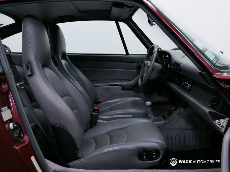 Porsche 993 Carrera 4