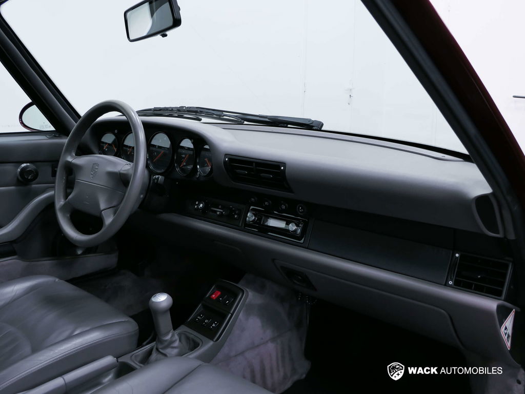 Porsche 993 Carrera 4