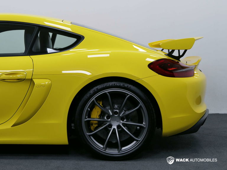 Porsche 981 Cayman GT4