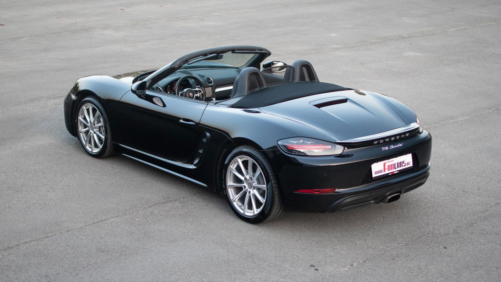Porsche 718 Boxster