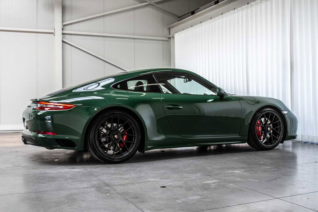 Porsche 991.2 Carrera GTS