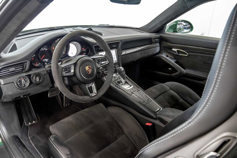 Porsche 991.2 Carrera GTS
