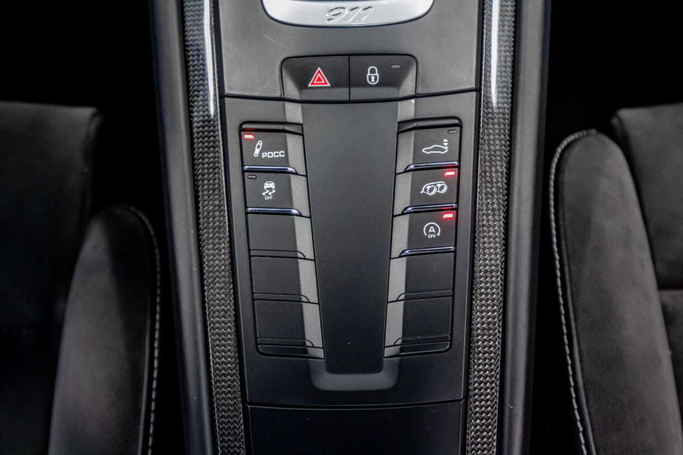 Porsche 991.2 Carrera GTS