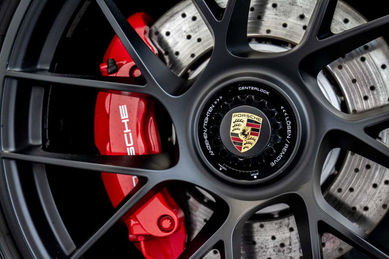 Porsche 991.2 Carrera GTS
