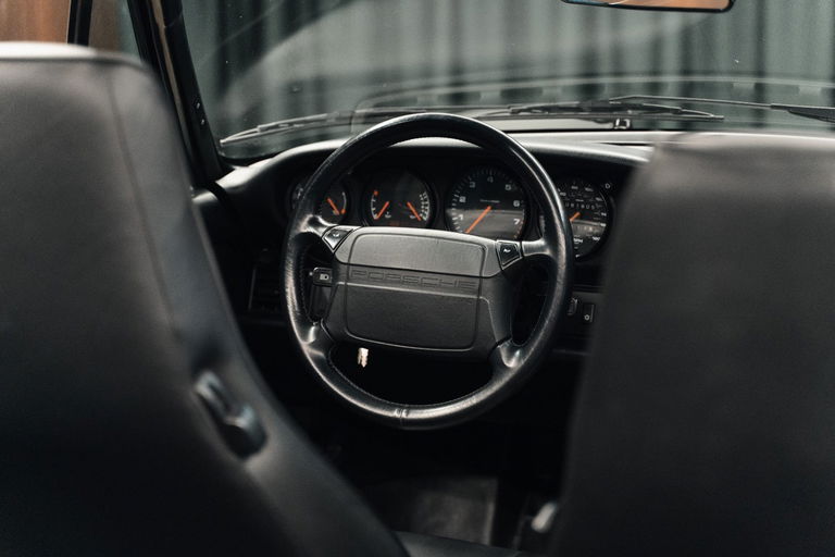 Porsche 964 Carrera 4
