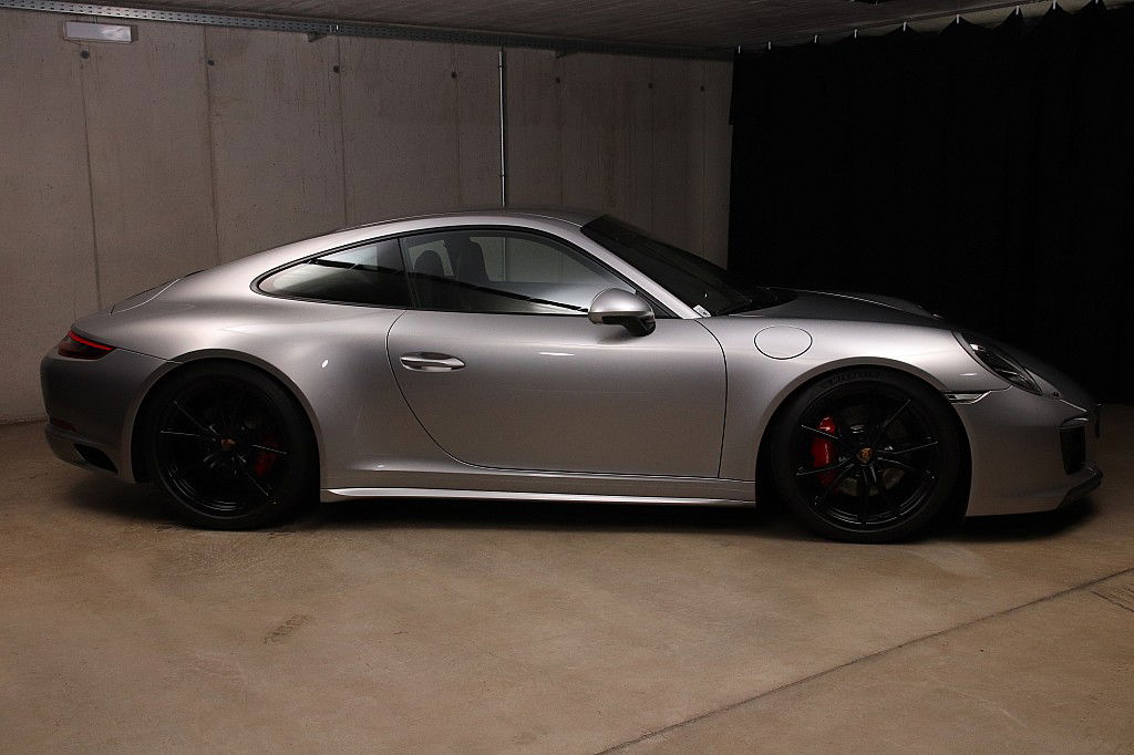 Porsche 991.2 Carrera 4 GTS