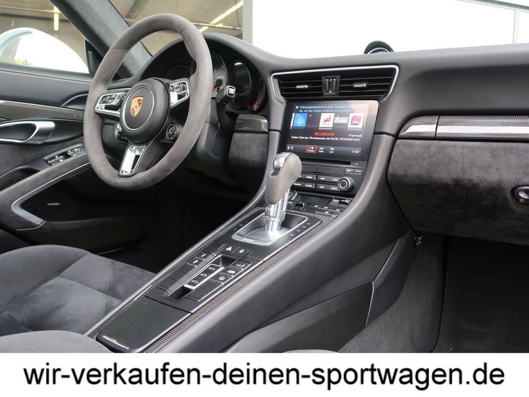 Porsche 991.2 Carrera GTS