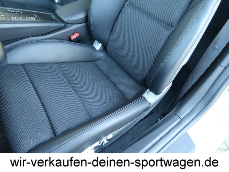 Porsche 991 GT3 Touring