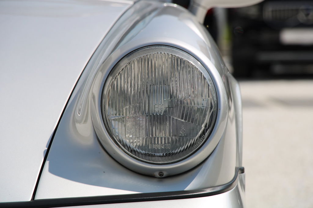 Porsche 964 Carrera 2 Speedster