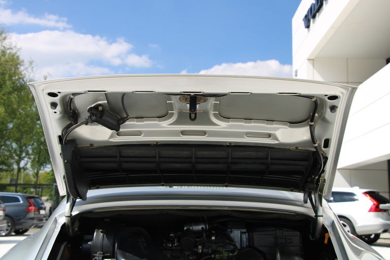 Porsche 964 Carrera 2 Speedster