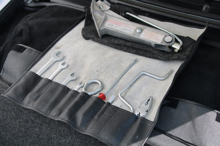 Porsche 964 Carrera 2 Speedster